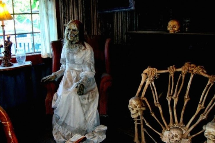 Inside-Haunted-House-826-Paranormal-630x389-740x493